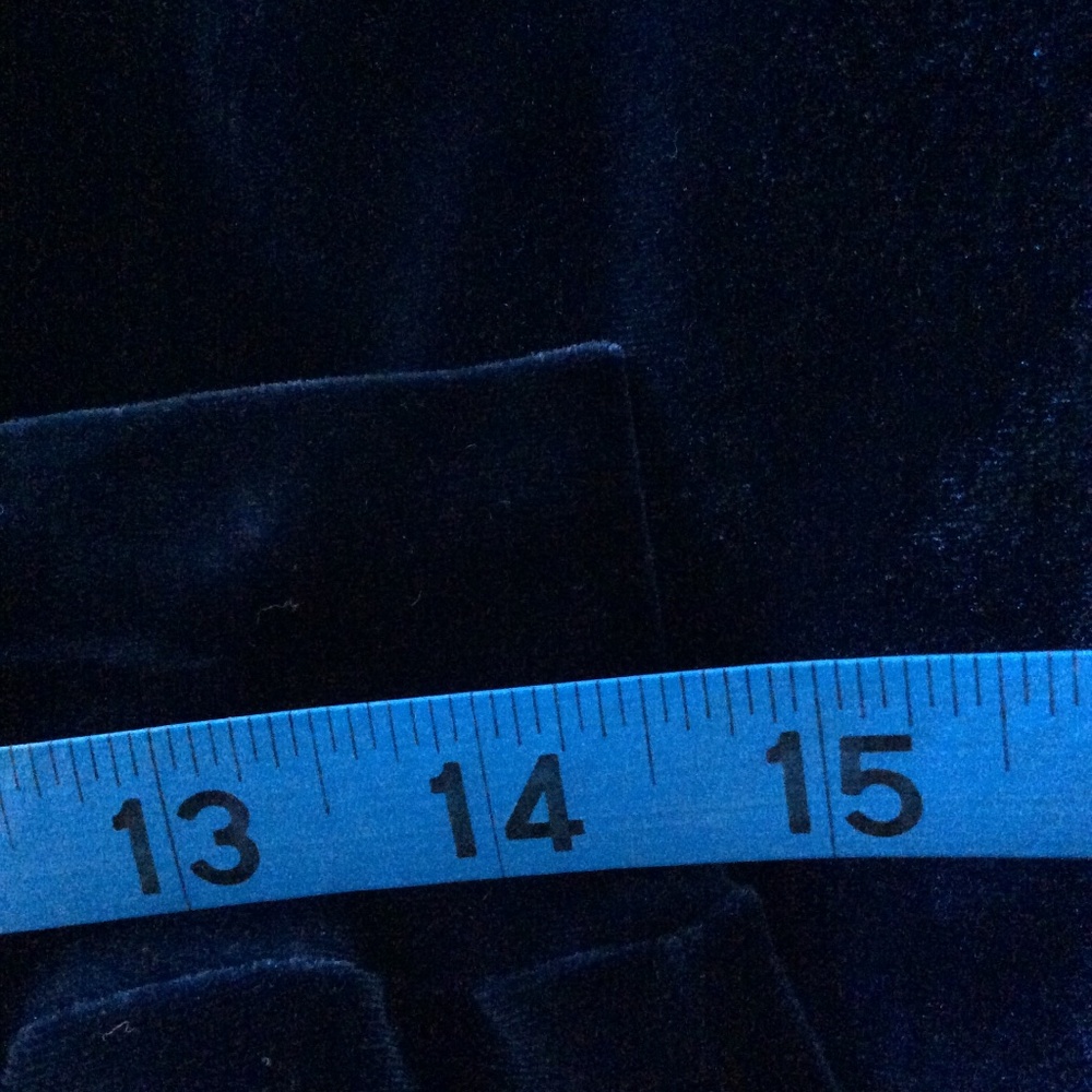 L.Rose Designs Navy Velvet Mermaid Skirt & Gauntlet Gloves - Picture 6 of 9